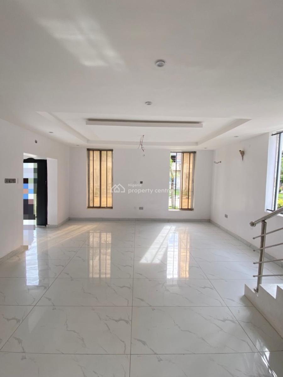 Spacious Well Built 5 Bedroom Fully Detached, Mobil Road Ilaje, Ajah, Lagos, Detached Duplex for Sale