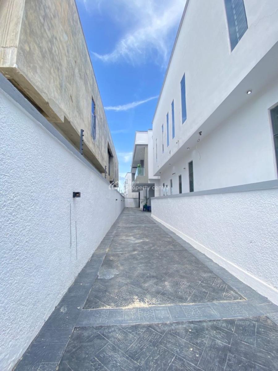 Nice 4 Bedroom Semi Detached, Ikota, Lekki, Lagos, Semi-detached Duplex for Sale