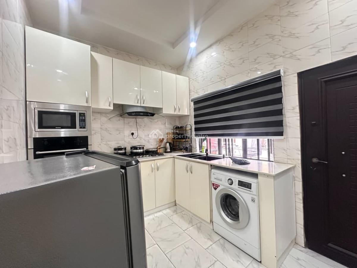 Fully Furnished 2 Bedroom Apartment, Ilasan, Lekki, Lagos, Flat / Apartment for Rent
