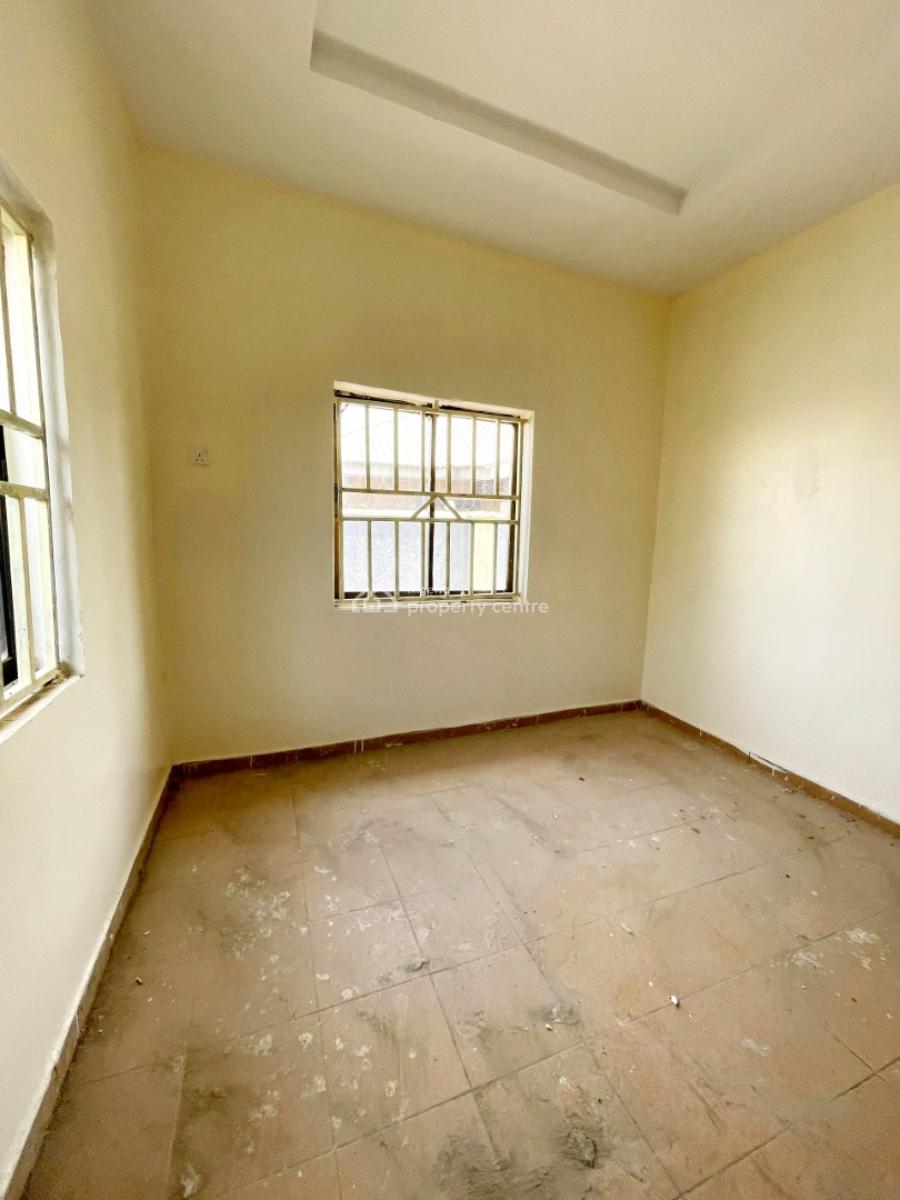 Refurbished One Bedroom Apartment in a Secure Environment, Kubwa District, Kubwa, Abuja, Mini Flat (room and Parlour) for Rent