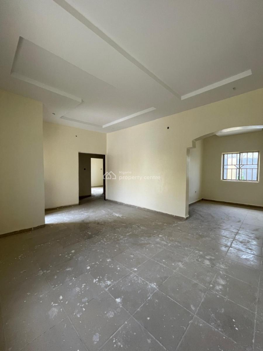 Renovated 2bedroom Apartment in a Secure Environment, Kubwa District, Kubwa, Abuja, Flat / Apartment for Rent