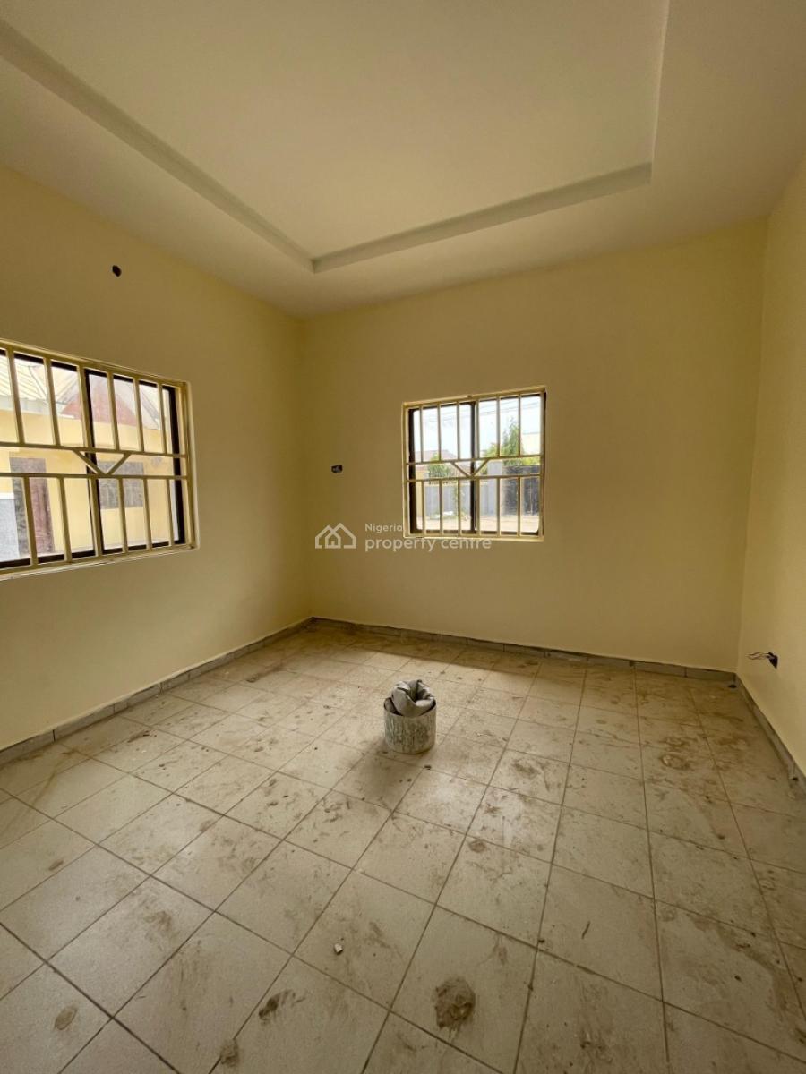 Renovated 2bedroom Apartment in a Secure Environment, Kubwa District, Kubwa, Abuja, Flat / Apartment for Rent