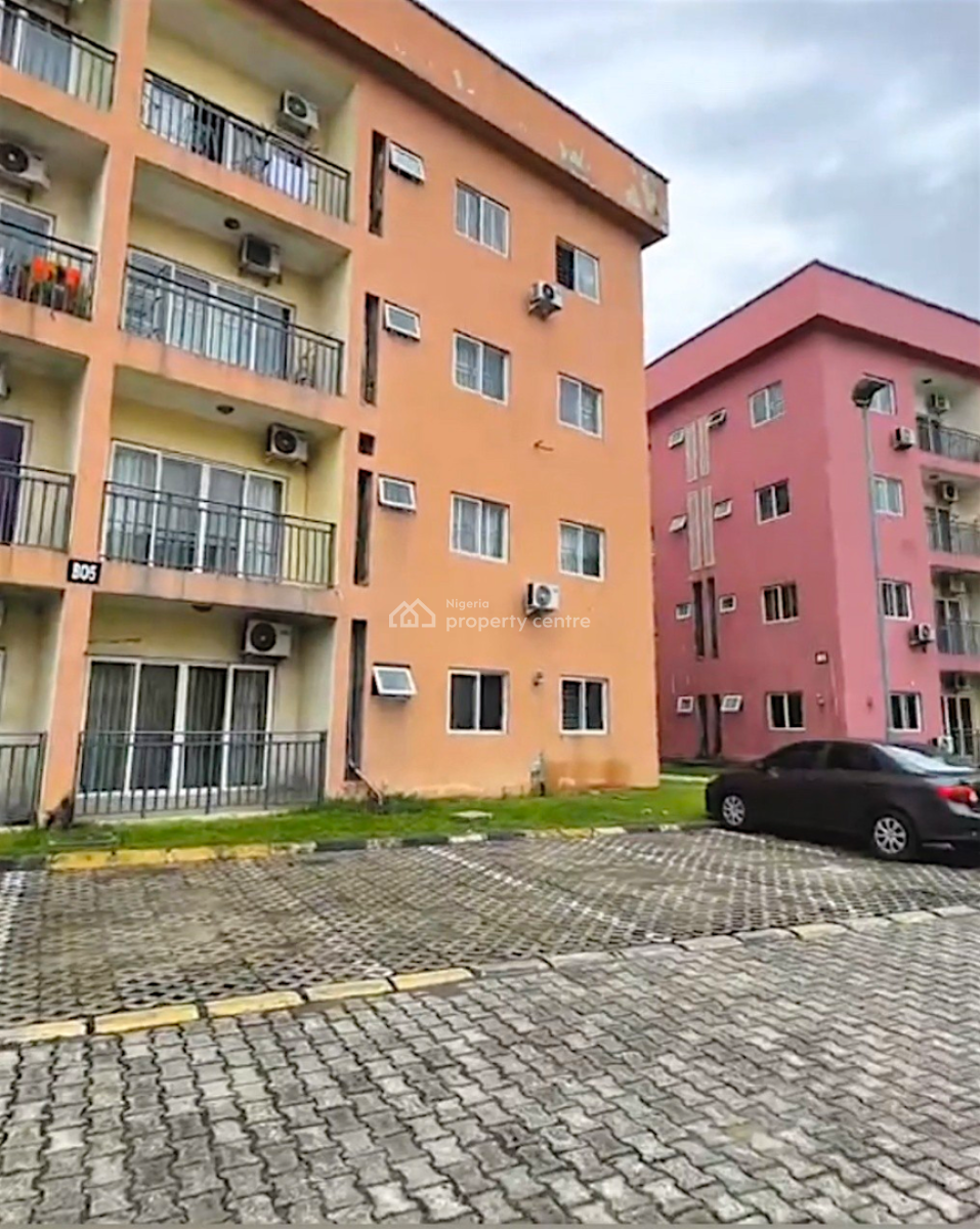 3 Bedroom Apartment on The 3rd Floor in an Estate with 24hrs Light, Peter Odili Road, Golf Estate, Trans Amadi, Port Harcourt, Rivers, Flat / Apartment for Sale