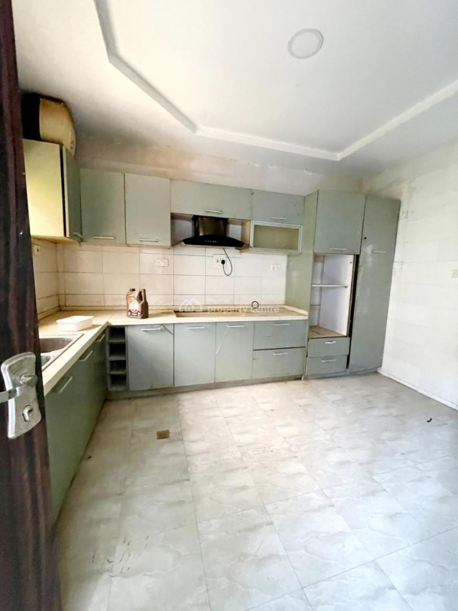 Massive 3bedroom Terrace Duplex with Bq in an Estate, Kubwa District, Kubwa, Abuja, Terraced Duplex for Sale