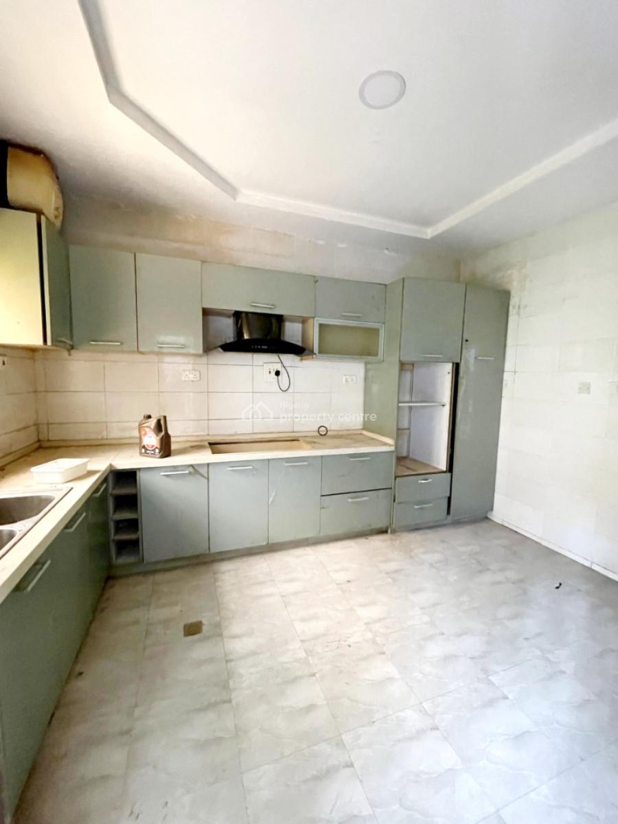 Massive 3bedroom Terrace Duplex with Bq in an Estate, Kubwa District, Kubwa, Abuja, Terraced Duplex for Sale