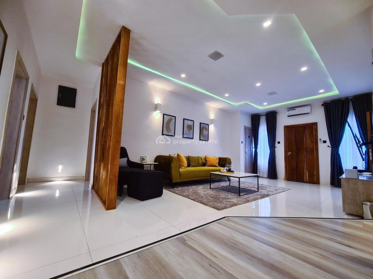 Fully Furnished 3 Bedroom Apartment with Pool, Off Admiralty Way, Lekki Phase1, Lekki, Lagos, Flat / Apartment for Rent