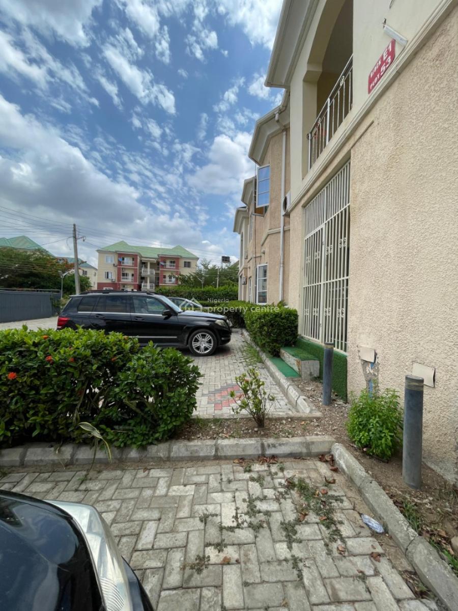 Massive 3bedroom Terrace Duplex with Bq in an Estate, Kubwa District, Kubwa, Abuja, Terraced Duplex for Rent