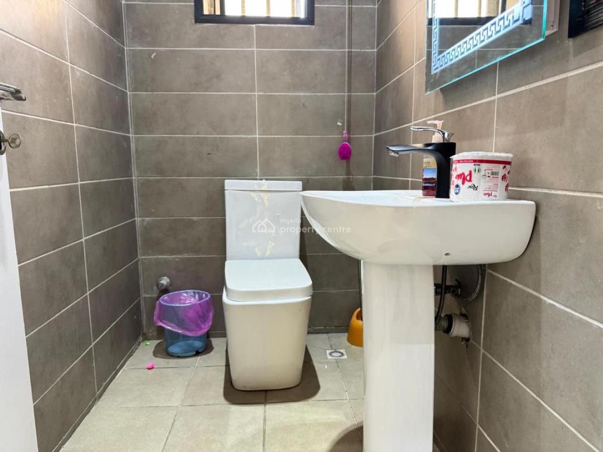 Fully Serviced Furnished 2 Bedrooms Penthouse with Swimming Pool & Gy, Lekki Phase 1, Lekki, Lagos, Flat / Apartment for Rent