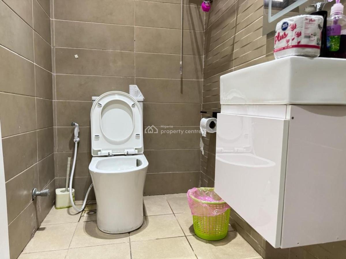 Fully Serviced Furnished 2 Bedrooms Penthouse with Swimming Pool & Gy, Lekki Phase 1, Lekki, Lagos, Flat / Apartment for Rent