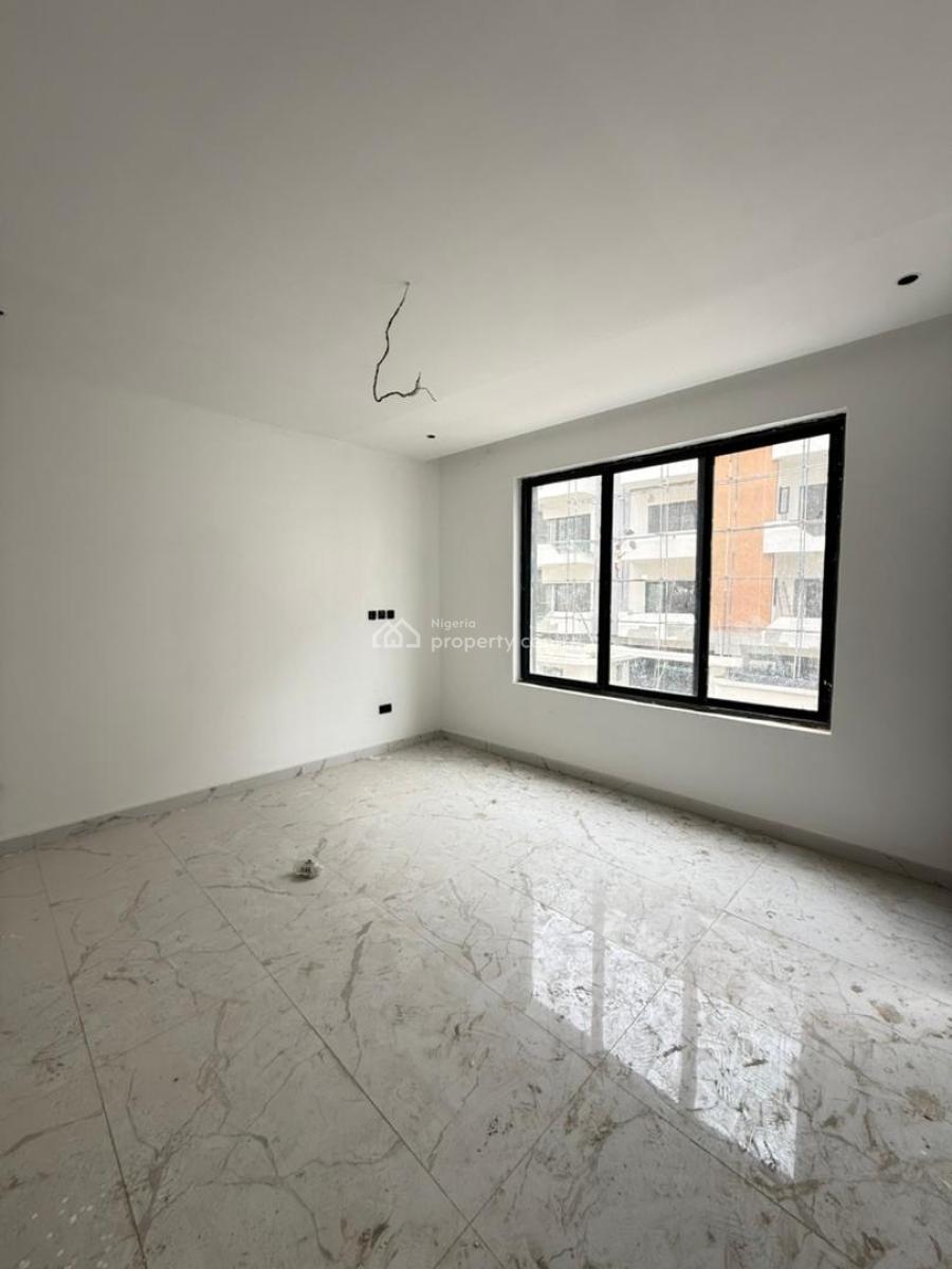 Brand New Luxurious 2 Bedroom Apartment, Lekki Phase 1, Lekki, Lagos, Block of Flats for Sale