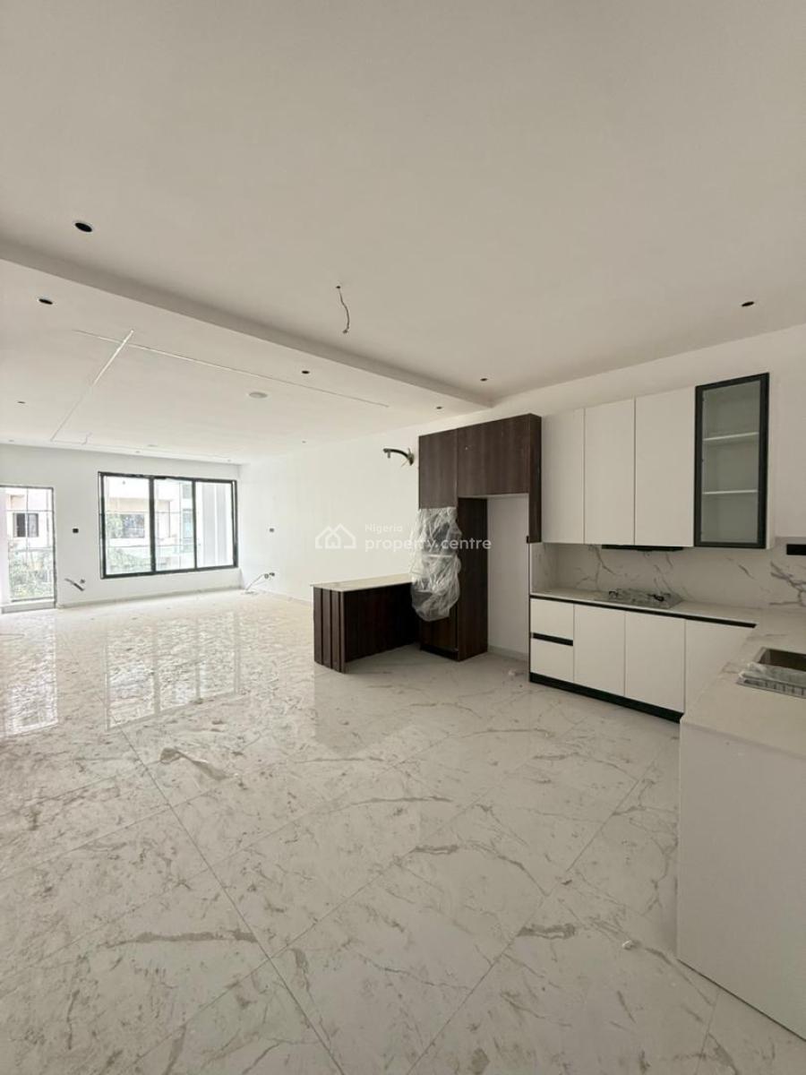 Brand New Luxurious 2 Bedroom Apartment, Lekki Phase 1, Lekki, Lagos, Block of Flats for Sale