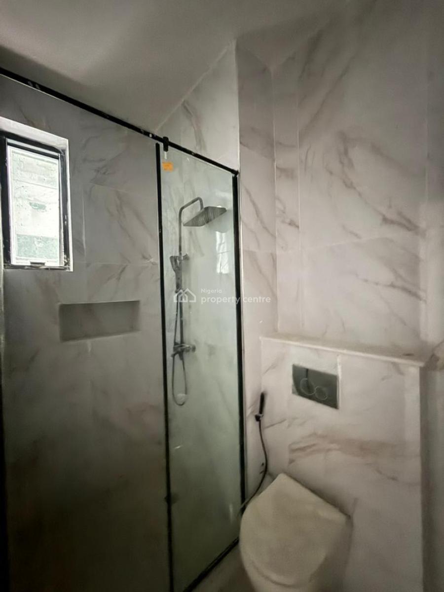 Brand New Luxurious 2 Bedroom Apartment, Lekki Phase 1, Lekki, Lagos, Block of Flats for Sale