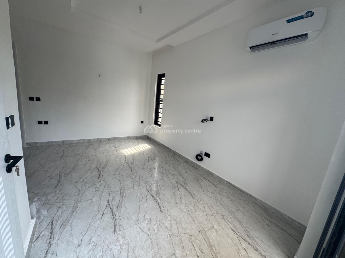 a Brand New Serviced 3 Bedroom Duplex with a Bq in Lekki 1., Lekki Phase 1., Lekki Phase 1, Lekki, Lagos, Terraced Duplex for Rent