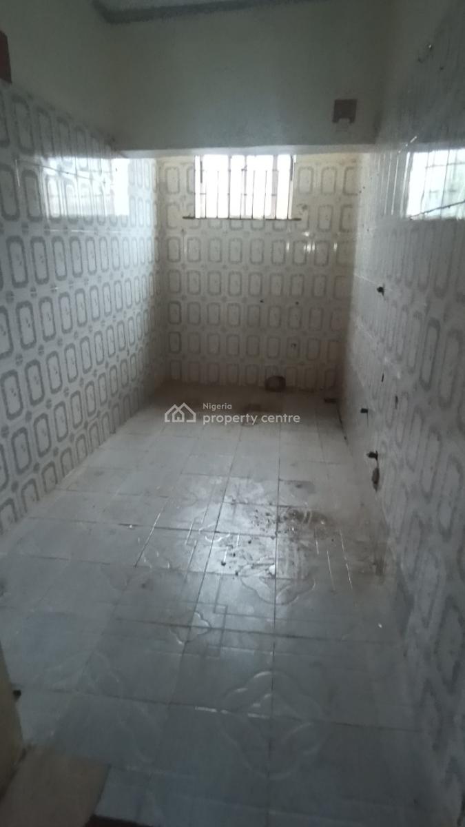 Standard 6 Units of 3-bedroom Flats, Ijegun Ikotun, Ikotun, Lagos, Block of Flats for Sale