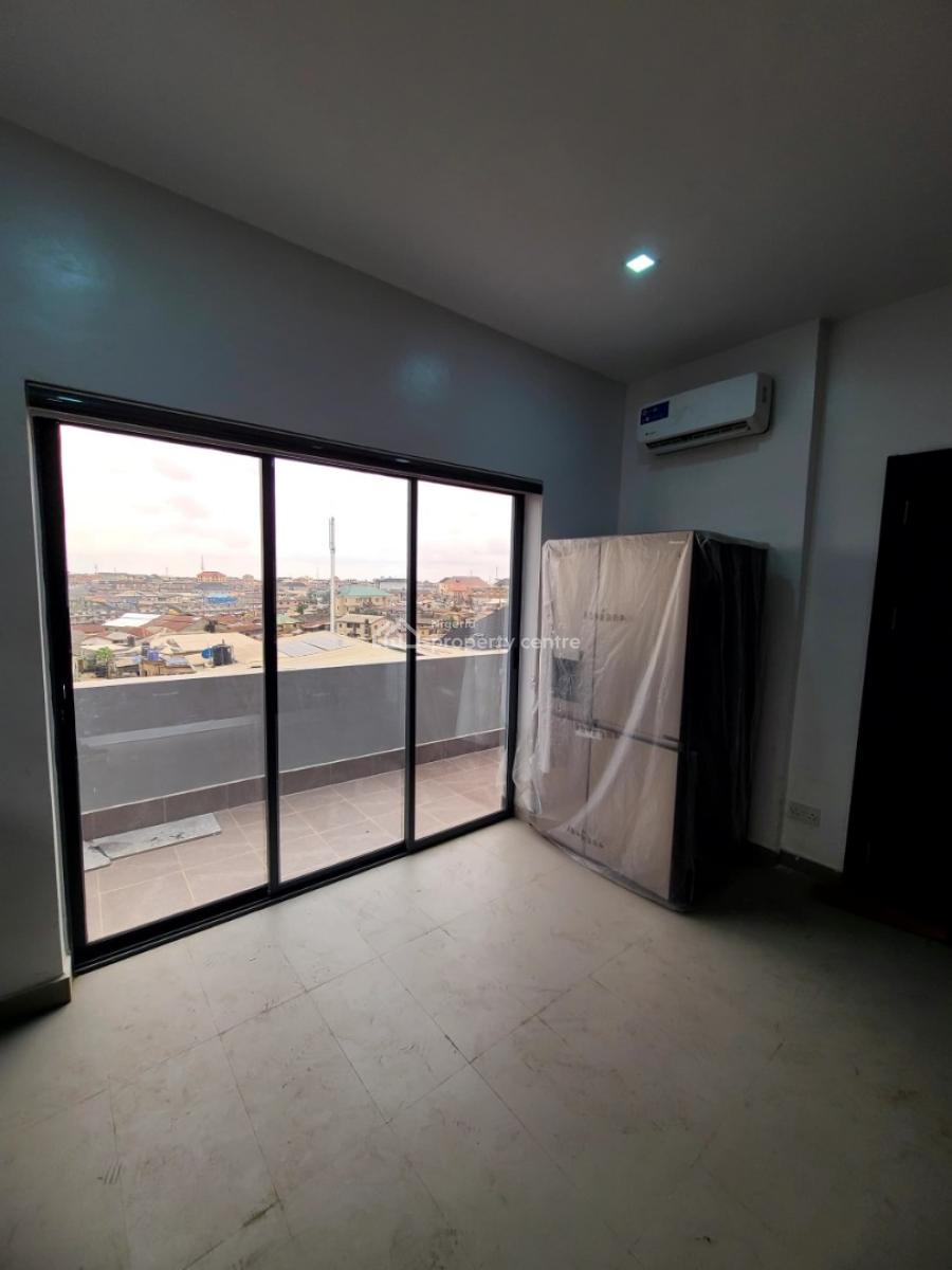 Luxurious 3bedroom Penthouse Apartment, Ifako, Gbagada, Lagos, Flat / Apartment for Sale