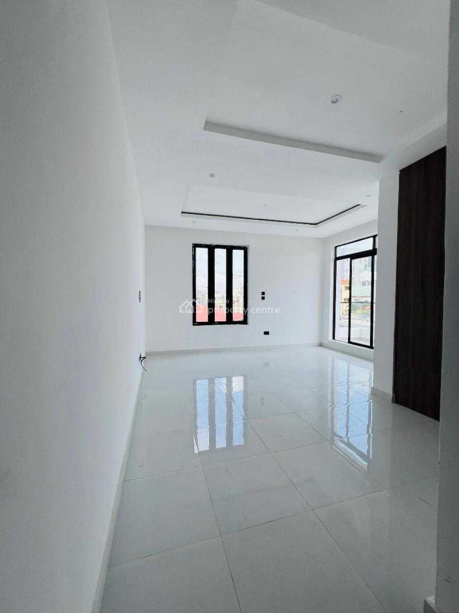 Lovely 2bedroom Cozy Apartment, Lekki Phase 1, Lekki, Lagos, Flat / Apartment for Sale