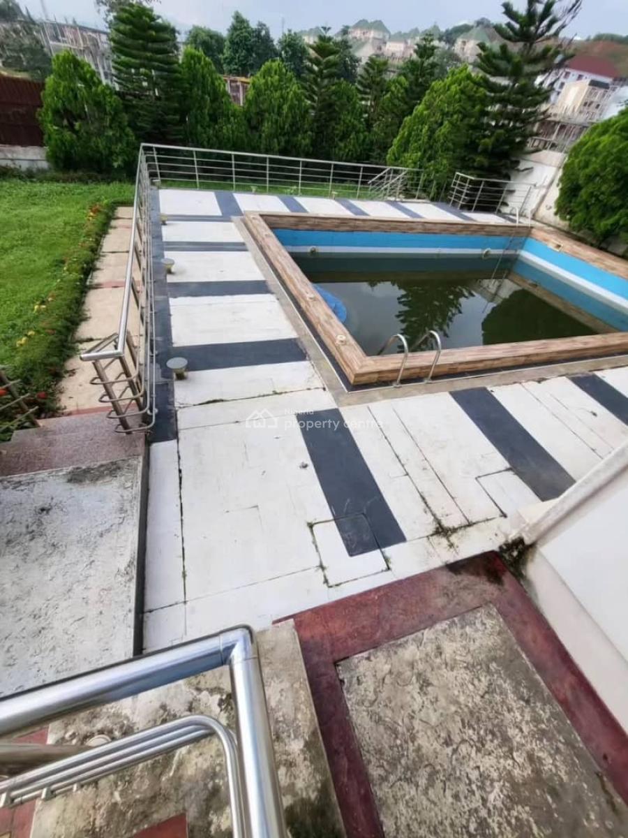 Luxurious Mansion of 8bedrooms and 5 Livings Guest Room., Guzape District, Abuja, Detached Duplex for Sale