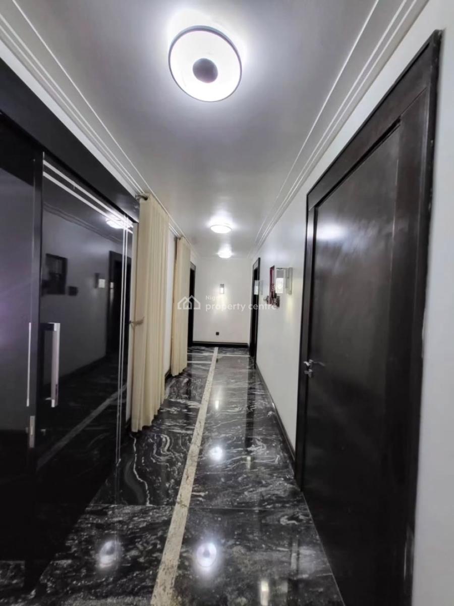 Luxurious Mansion of 8bedrooms and 5 Livings Guest Room., Guzape District, Abuja, Detached Duplex for Sale