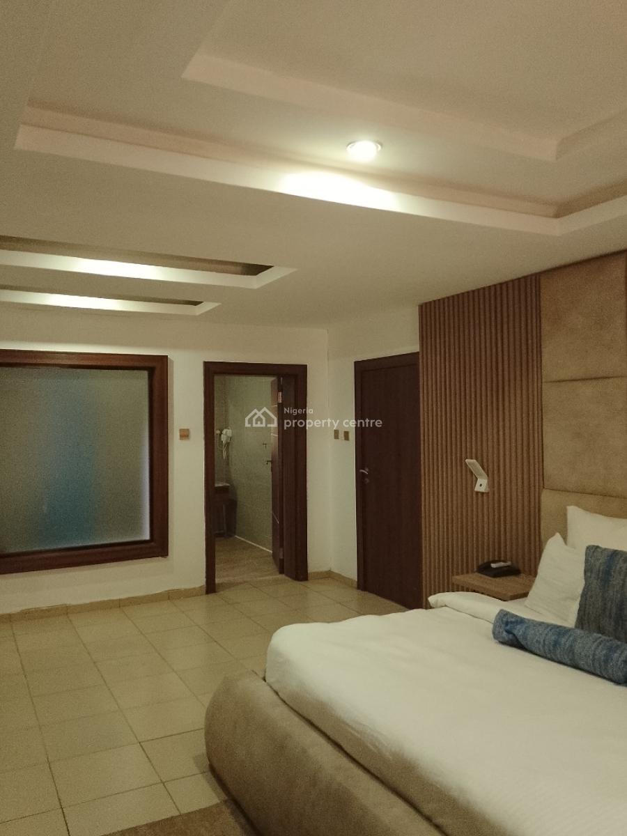 Luxurious Two Bedroom Apartment, Mambolo Street, Zone 2, Wuse, Abuja, Flat / Apartment Short Let