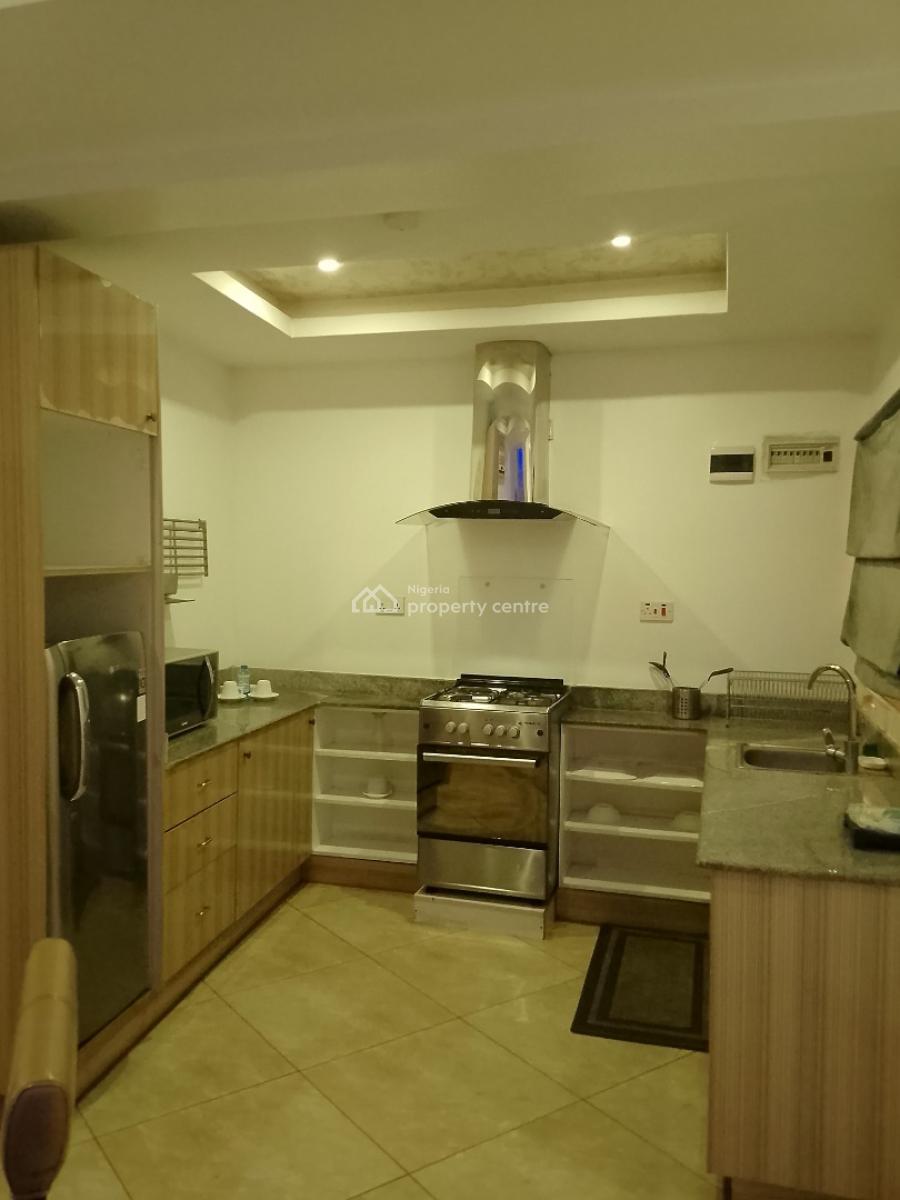 Luxurious Two Bedroom Apartment, Mambolo Street, Zone 2, Wuse, Abuja, Flat / Apartment Short Let