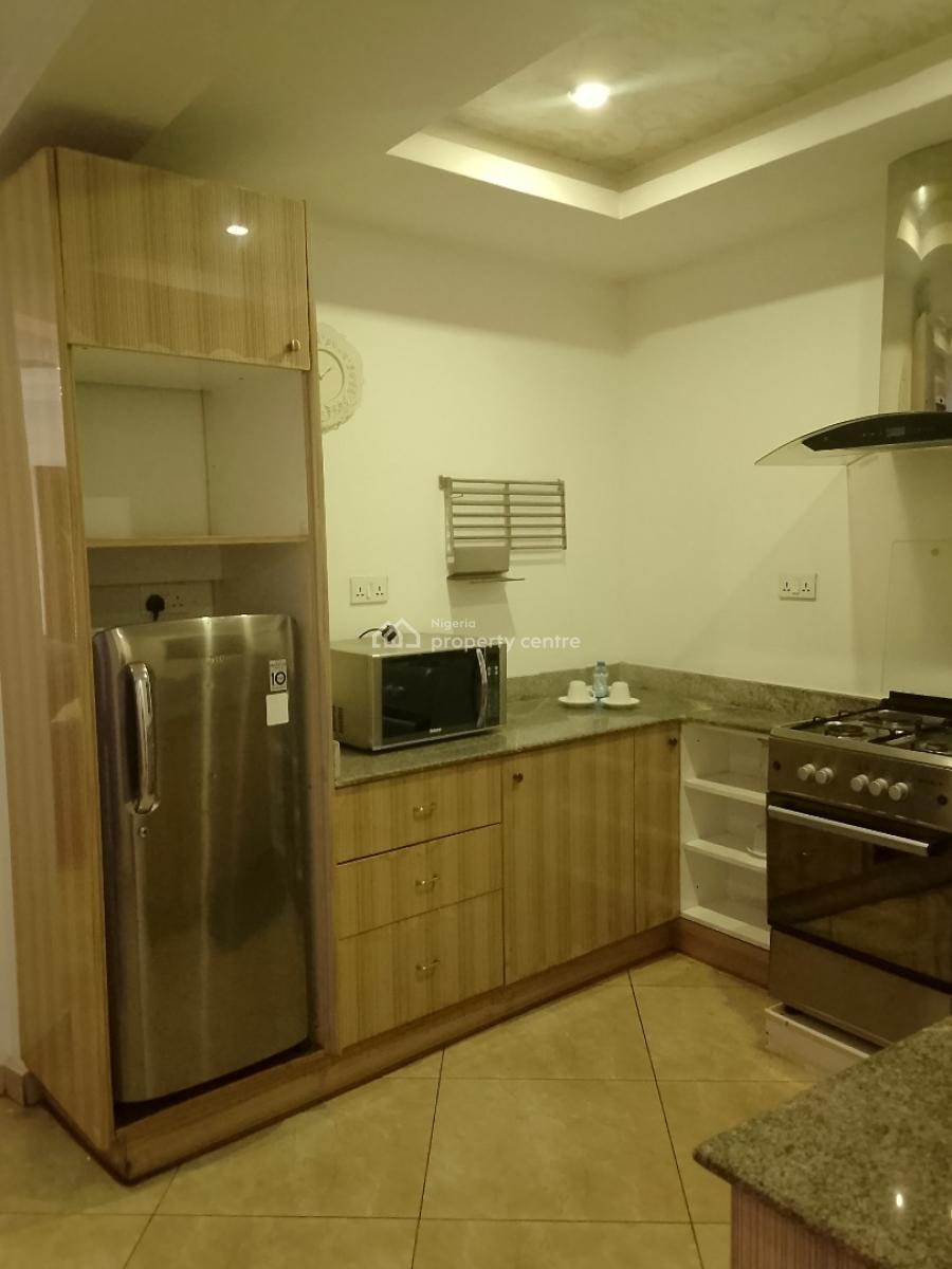 Luxurious Two Bedroom Apartment, Mambolo Street, Zone 2, Wuse, Abuja, Flat / Apartment Short Let