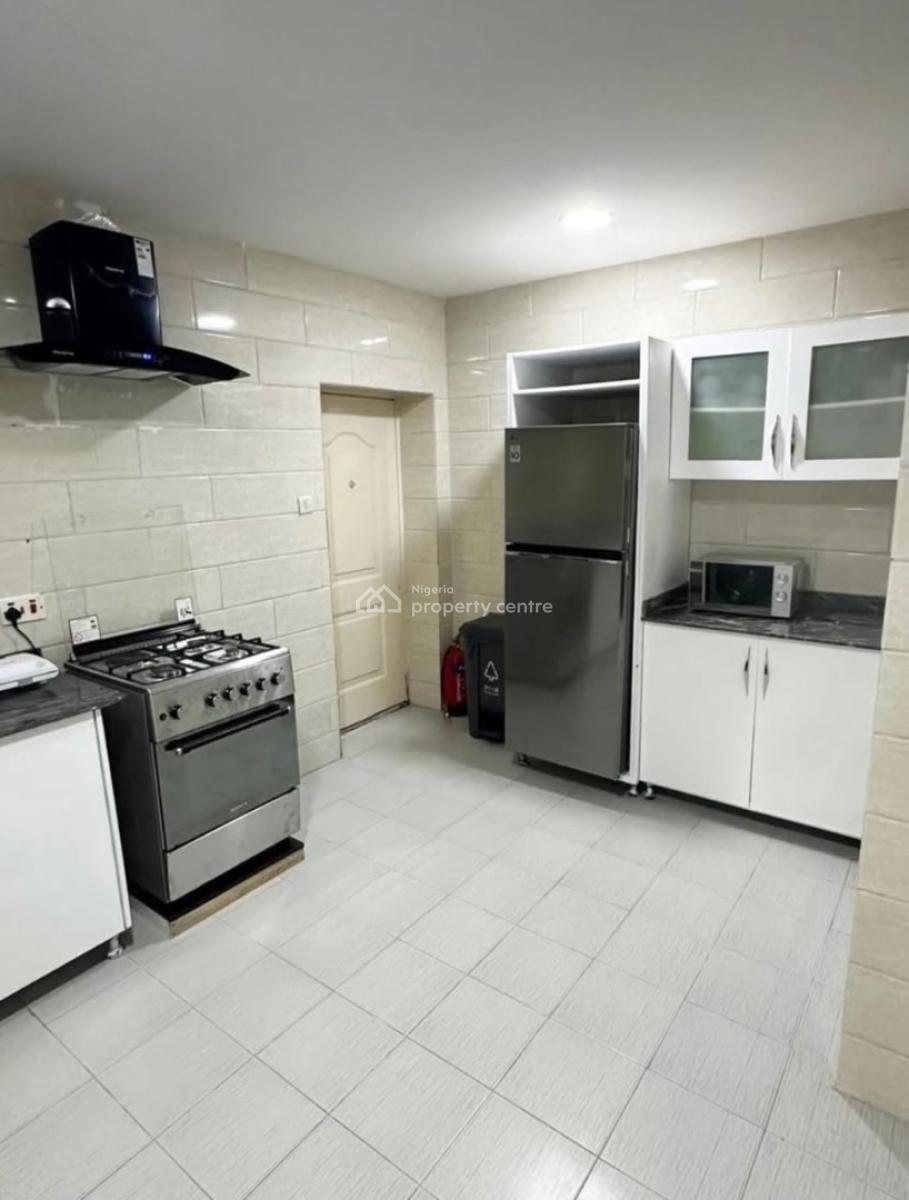 Spacious 3 Bedroom Apartment with Pool and Gym, Ikoyi, Lagos, Flat / Apartment for Rent