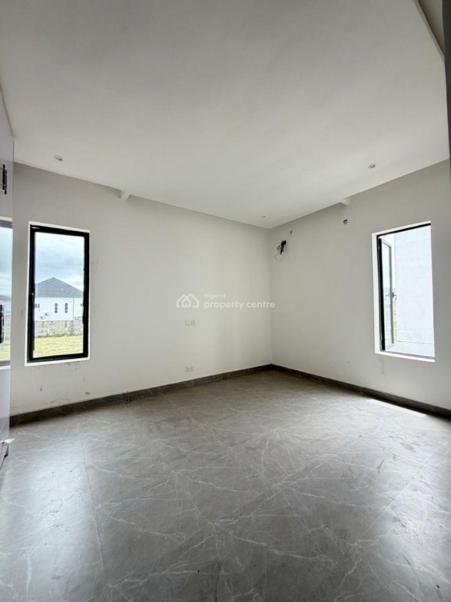 a Stunning 4 Bedroom Fully Detached with Massive Compound Space, Vgc, Lekki, Lagos, Detached Duplex for Sale