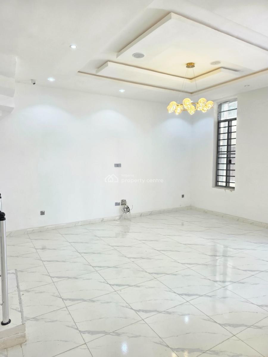 Executive  4-bedrooms Semi-detached  Duplex with Bq, Orchid, Lekki, Lagos, Semi-detached Duplex for Sale