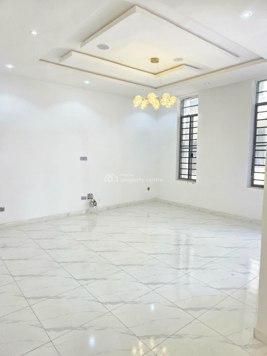 Executive  4-bedrooms Semi-detached  Duplex with Bq, Orchid, Lekki, Lagos, Semi-detached Duplex for Sale