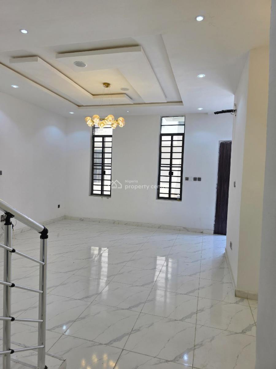 Executive  4-bedrooms Semi-detached  Duplex with Bq, Orchid, Lekki, Lagos, Semi-detached Duplex for Sale