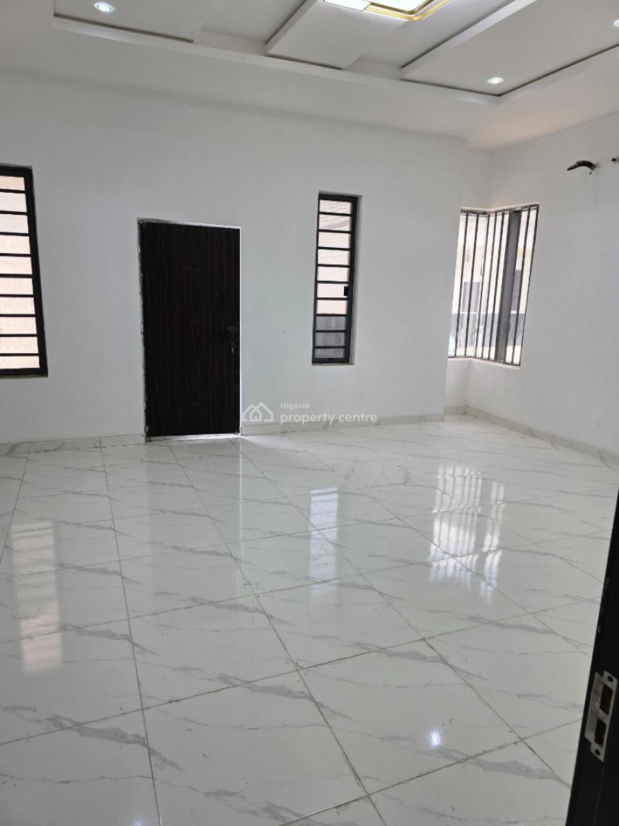 Executive  4-bedrooms Semi-detached  Duplex with Bq, Orchid, Lekki, Lagos, Semi-detached Duplex for Sale