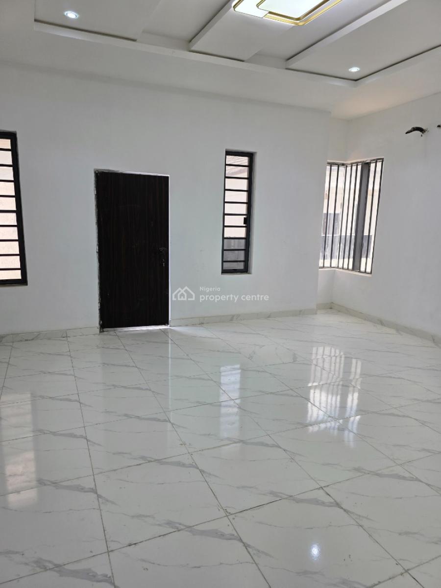 Executive  4-bedrooms Semi-detached  Duplex with Bq, Orchid, Lekki, Lagos, Semi-detached Duplex for Sale