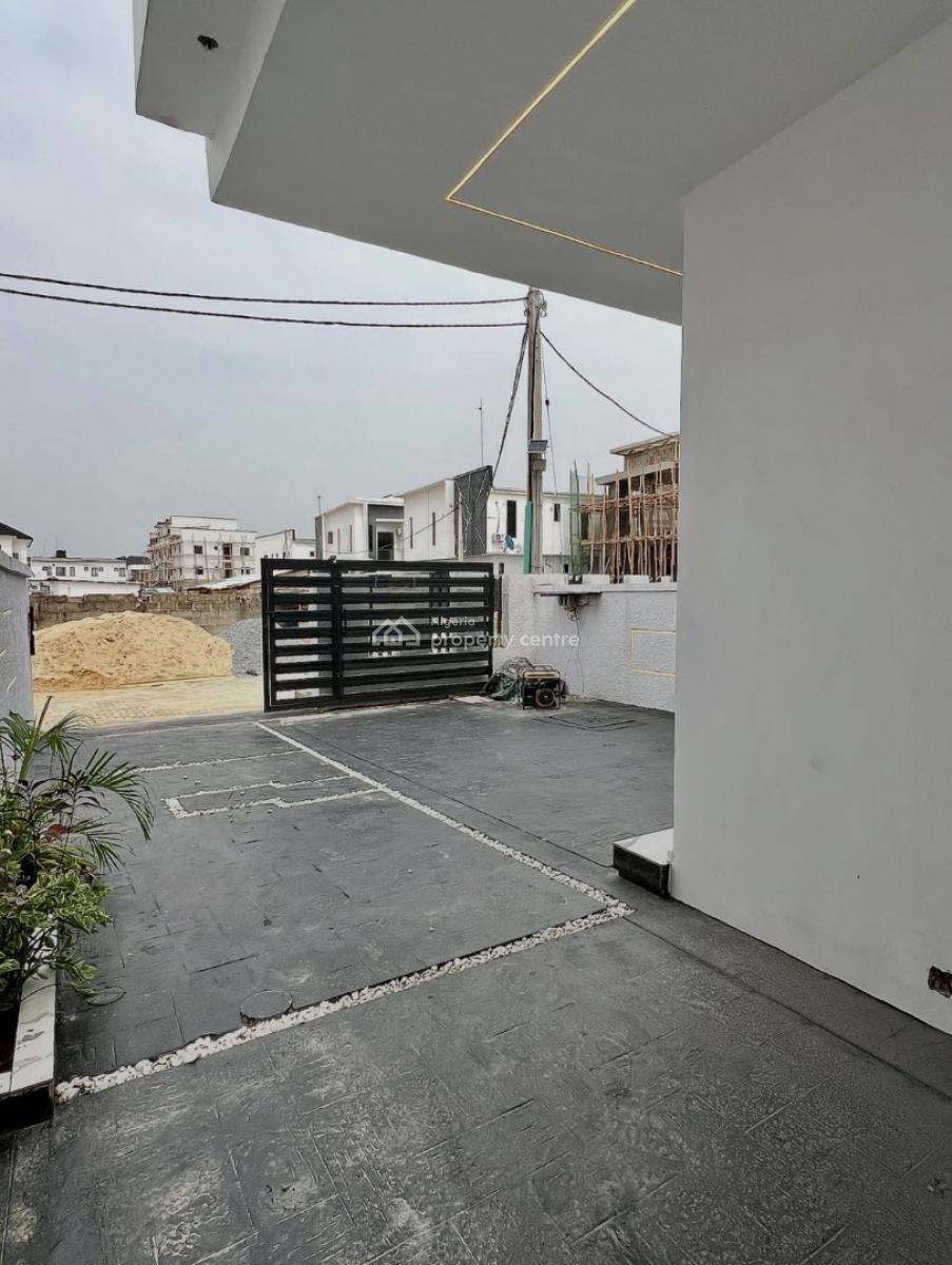 Executive  4-bedrooms Semi-detached  Duplex with Bq, Ikota, Lekki, Lagos, House for Sale