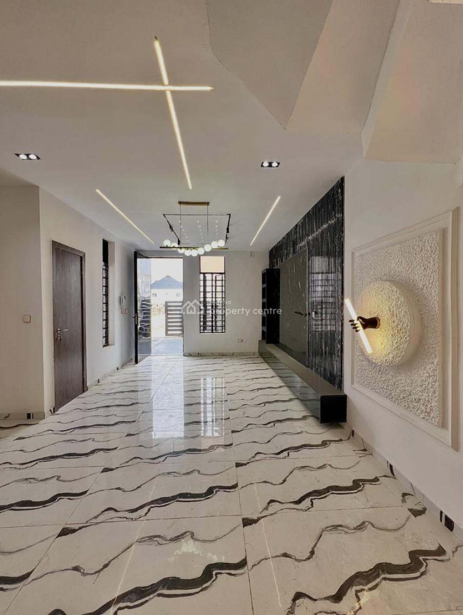 Executive  4-bedrooms Semi-detached  Duplex with Bq, Ikota, Lekki, Lagos, House for Sale