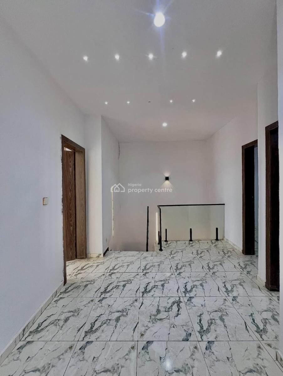 Executive  4-bedrooms Semi-detached  Duplex with Bq, Ikota, Lekki, Lagos, House for Sale