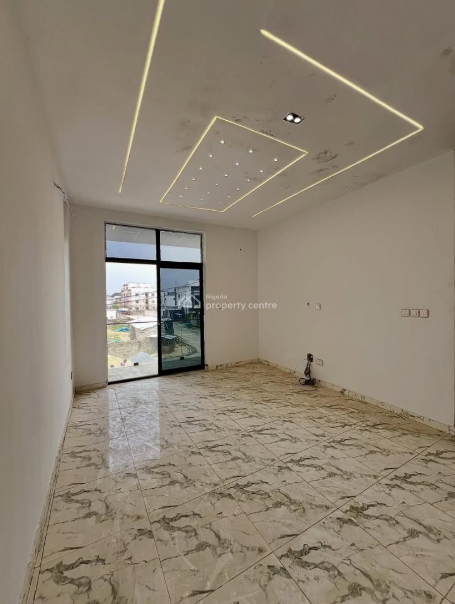 Executive  4-bedrooms Semi-detached  Duplex with Bq, Ikota, Lekki, Lagos, House for Sale