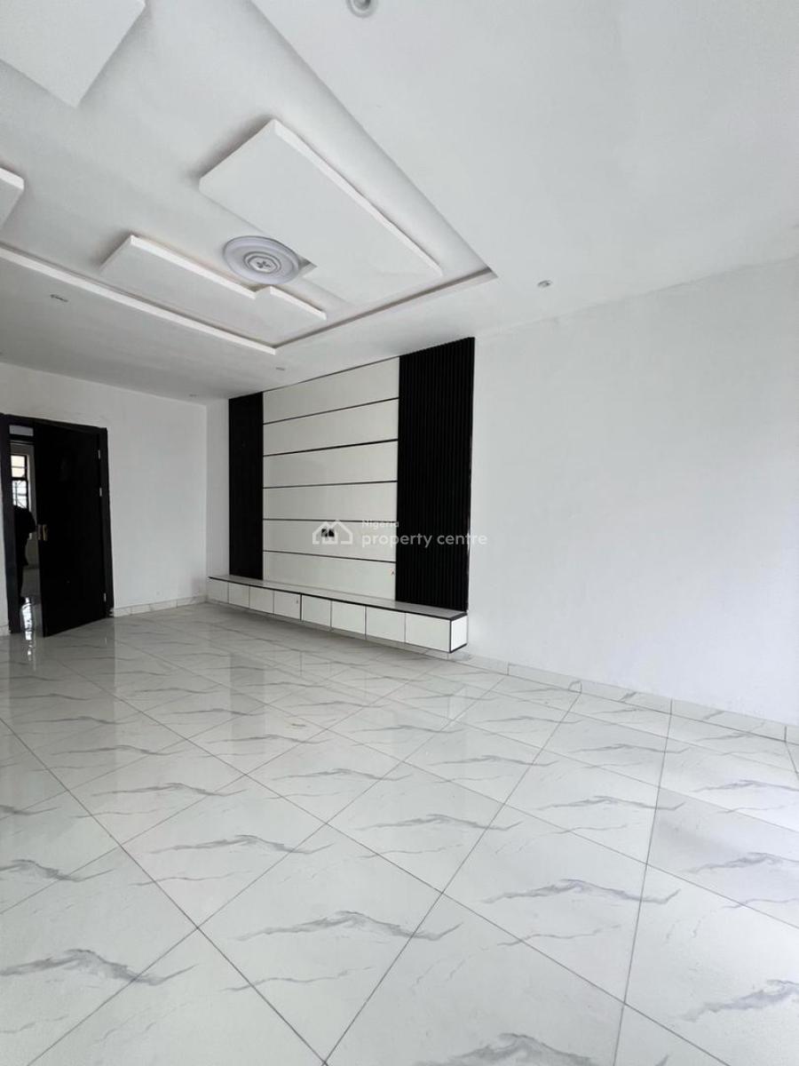 Executive  4-bedrooms Semi-detached  Duplex with Bq, Ikota, Lekki, Lagos, House for Sale