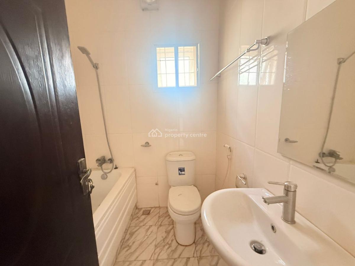 3 Bedrooms Terraced Duplex with Bq, Acacia Grove Homes, Apo, Abuja, Terraced Duplex for Rent