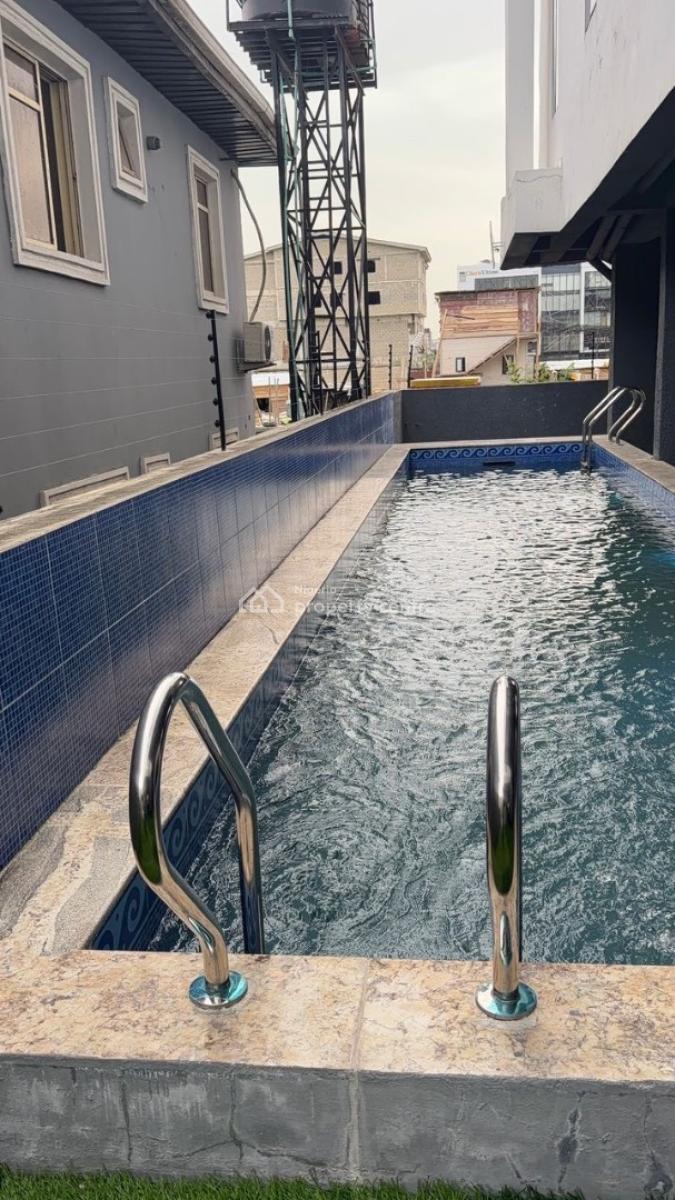 Beautiful Two Bedroom Flat with Swimming Pool Amd Gym, Ikate Elegushi, Lekki, Lagos, Flat / Apartment for Rent