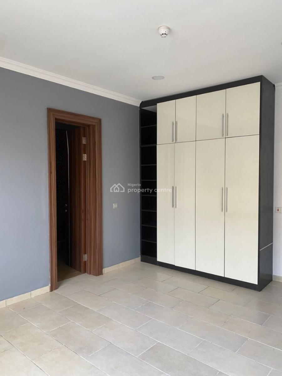 Tastefully Built 4 Bedrooms Terrace with Bq, Banana Island, Ikoyi, Lagos, Terraced Duplex for Rent
