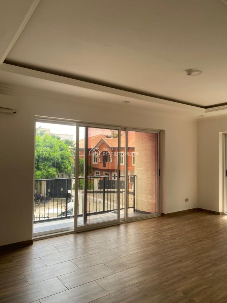 Tastefully Built 4 Bedrooms Terrace with Bq, Banana Island, Ikoyi, Lagos, Terraced Duplex for Rent
