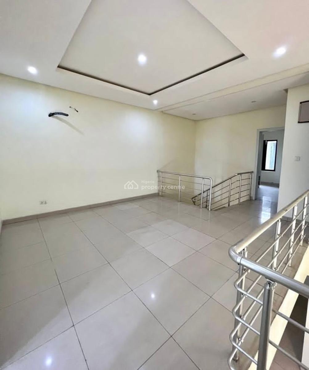 a Tastefully 4 Bedroom Terrace Duplex in a Service Estate, Ologolo, Lekki, Lagos, Terraced Duplex for Rent