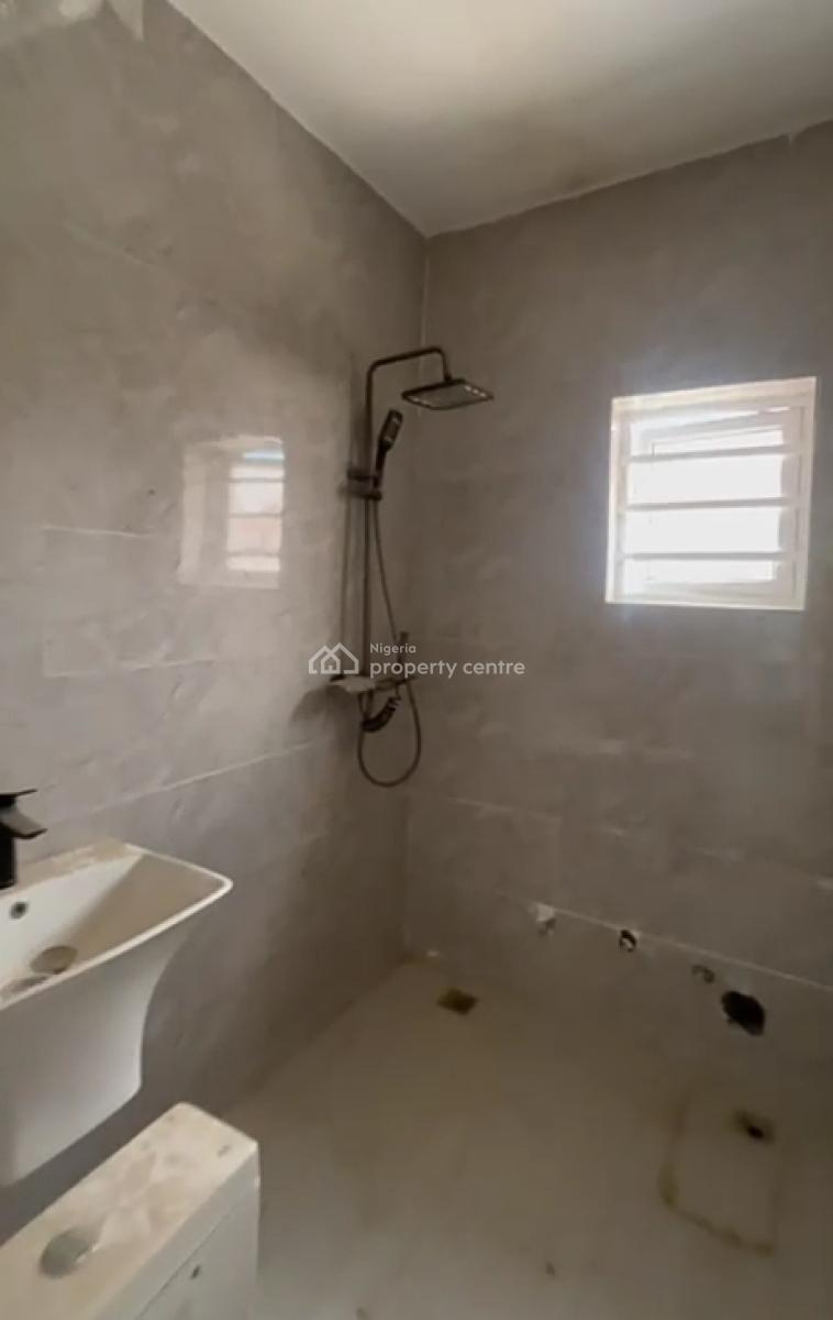 3 Bedroom Terrace Duplex + 1bed Bq, Naf Valley Estate, Asokoro District, Abuja, Terraced Duplex for Rent