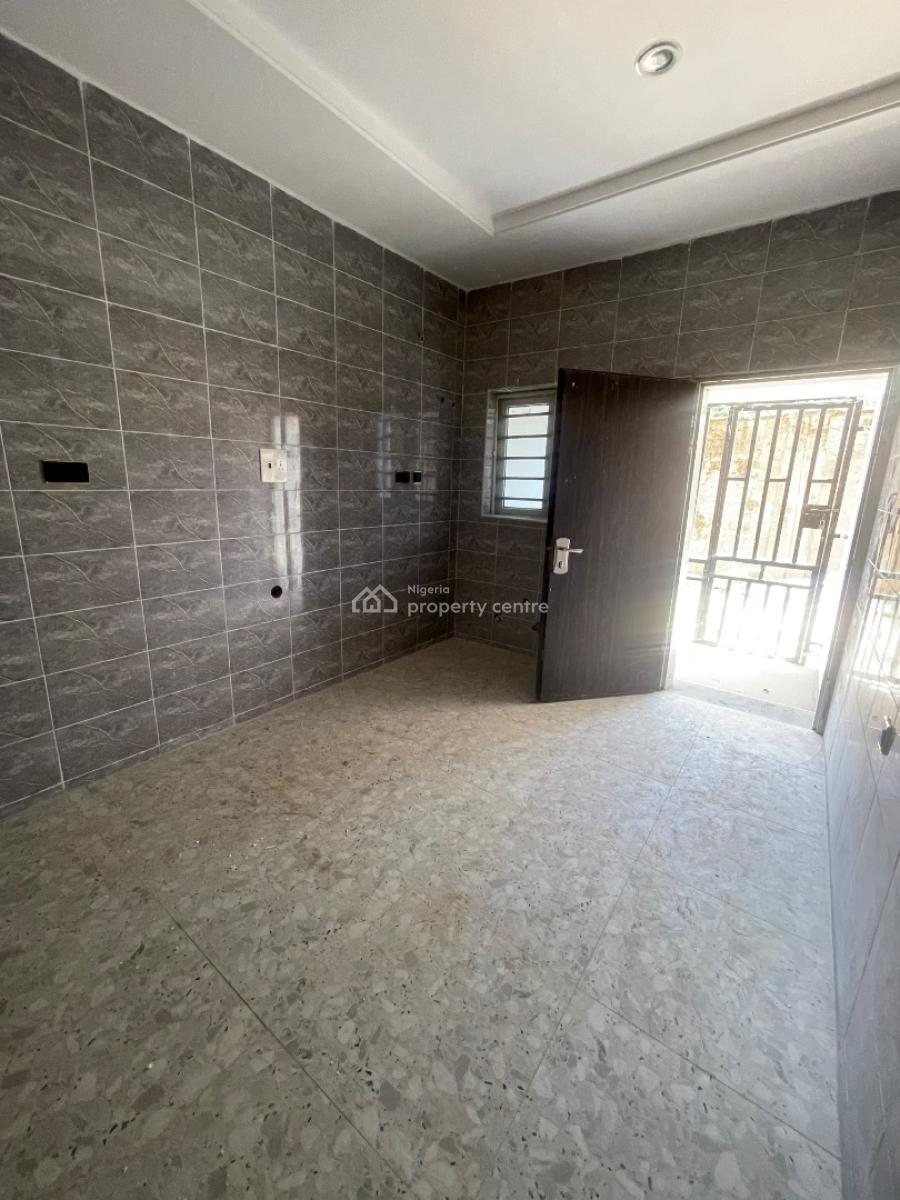 Distress: Newly Built 3 Bedroom Apartment, Life Camp, Abuja, Block of Flats for Sale