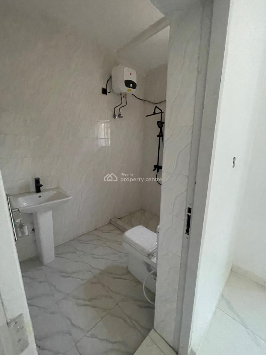 Distress: Newly Built 3 Bedroom Apartment, Life Camp, Abuja, Block of Flats for Sale