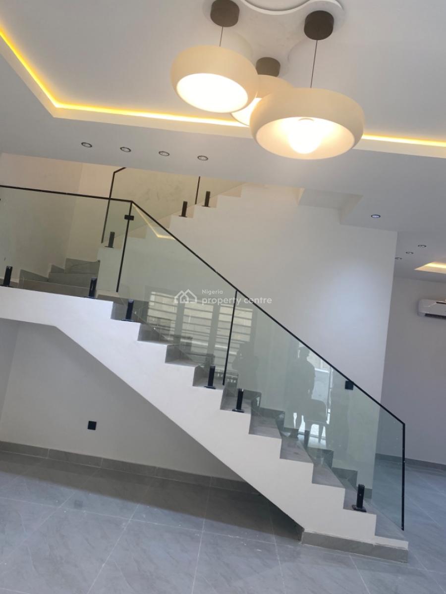 3 Bedroom Masionette with Swimming Pool, Lekki Phase 1, Lekki, Lagos, Flat / Apartment for Sale