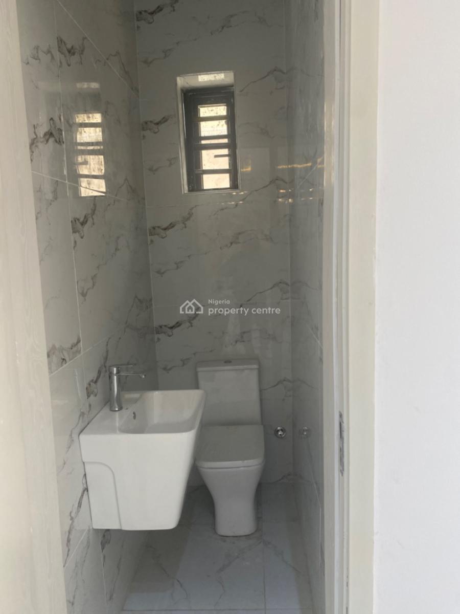 3 Bedroom Masionette with Swimming Pool, Lekki Phase 1, Lekki, Lagos, Flat / Apartment for Sale