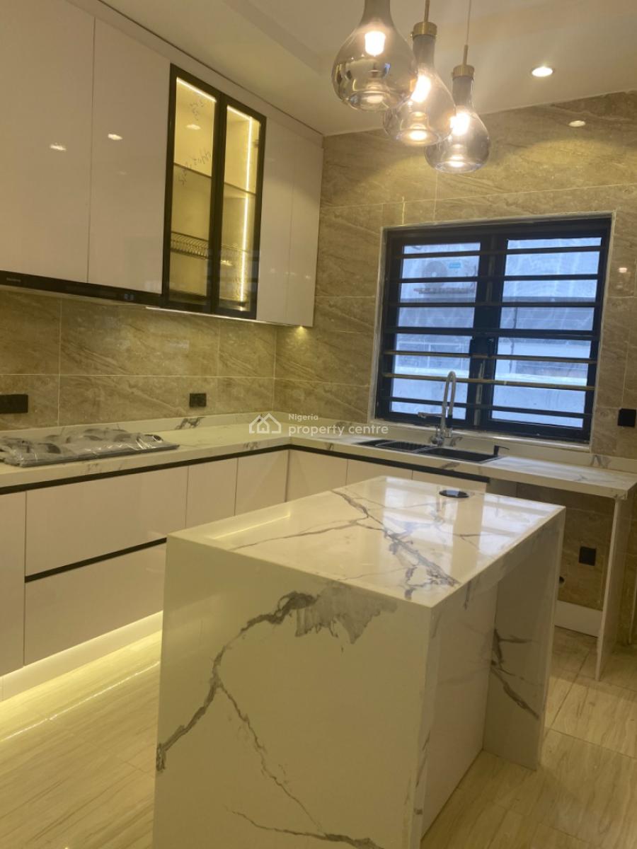 3 Bedroom Masionette with Swimming Pool, Lekki Phase 1, Lekki, Lagos, Flat / Apartment for Sale