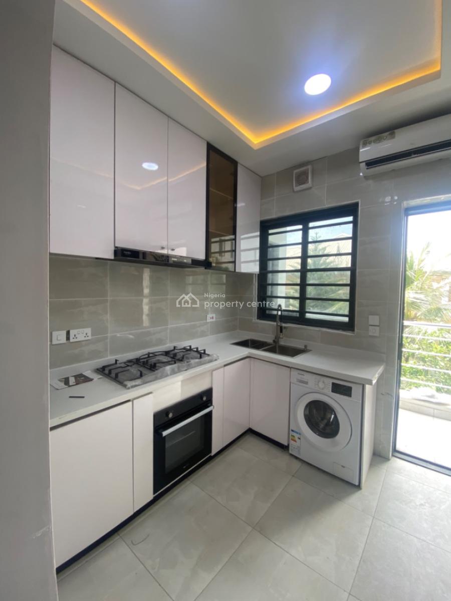 3 Bedroom Masionette with Swimming Pool, Lekki Phase 1, Lekki, Lagos, Flat / Apartment for Sale
