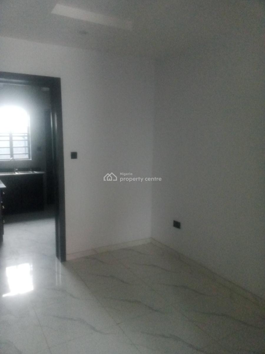 Sweet Finished 2 Bedroom Apartment, Silver Point Estate, Badore, Ajah, Lagos, Flat / Apartment for Rent